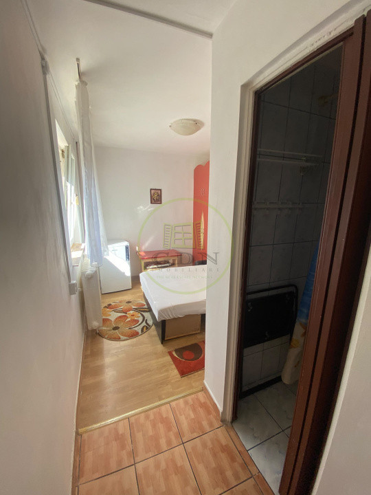 Garsonieră, 12mp, utilată, et 3, str Sovata, Rogerius