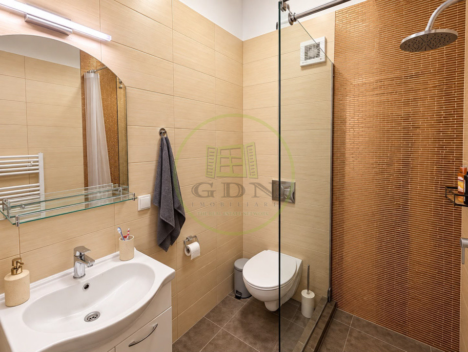Apartament cu 3 camere de închiriat | View spectaculos | 89 mp utili