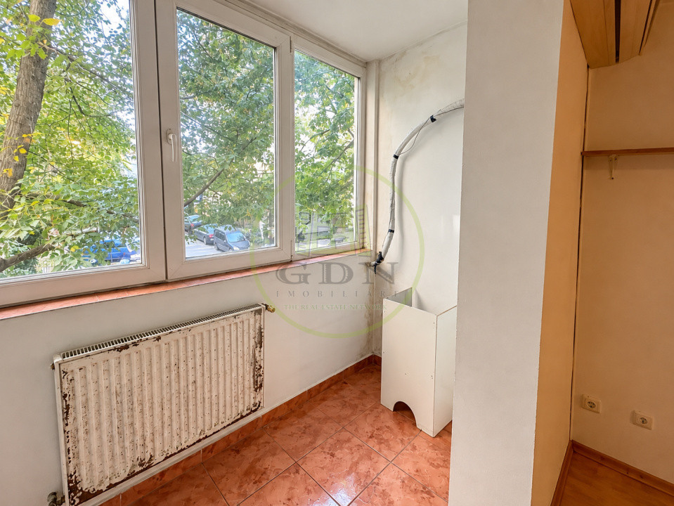 Apartament cu 3 camere de vânzare | Piața Rahova | 87000 EURO