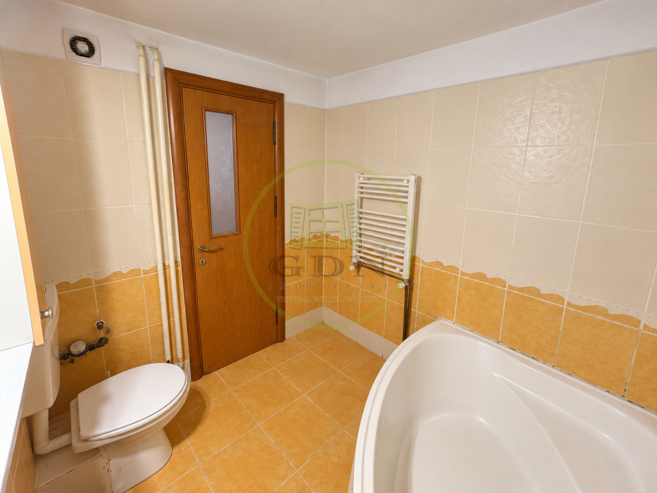 Apartament cu 3 camere de vânzare | Piața Rahova | 87000 EURO
