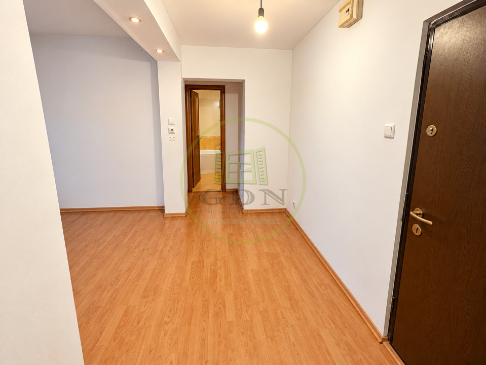 Apartament cu 3 camere de vânzare | Piața Rahova | 87000 EURO