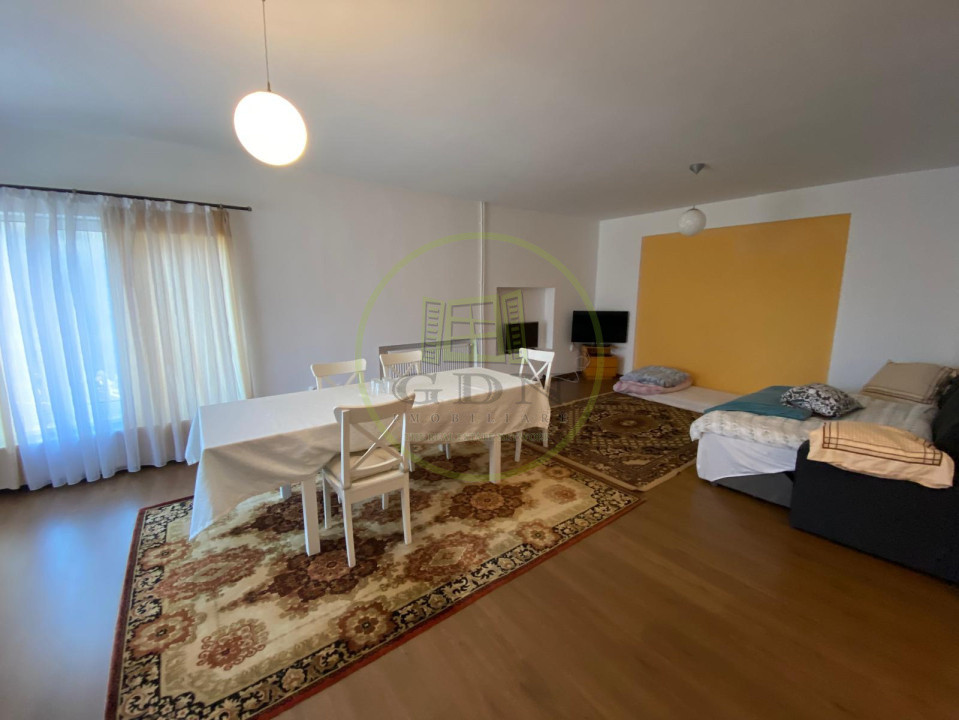 Închiriere casă mobilată, 200 mp., 5 camere, Luna de Sus