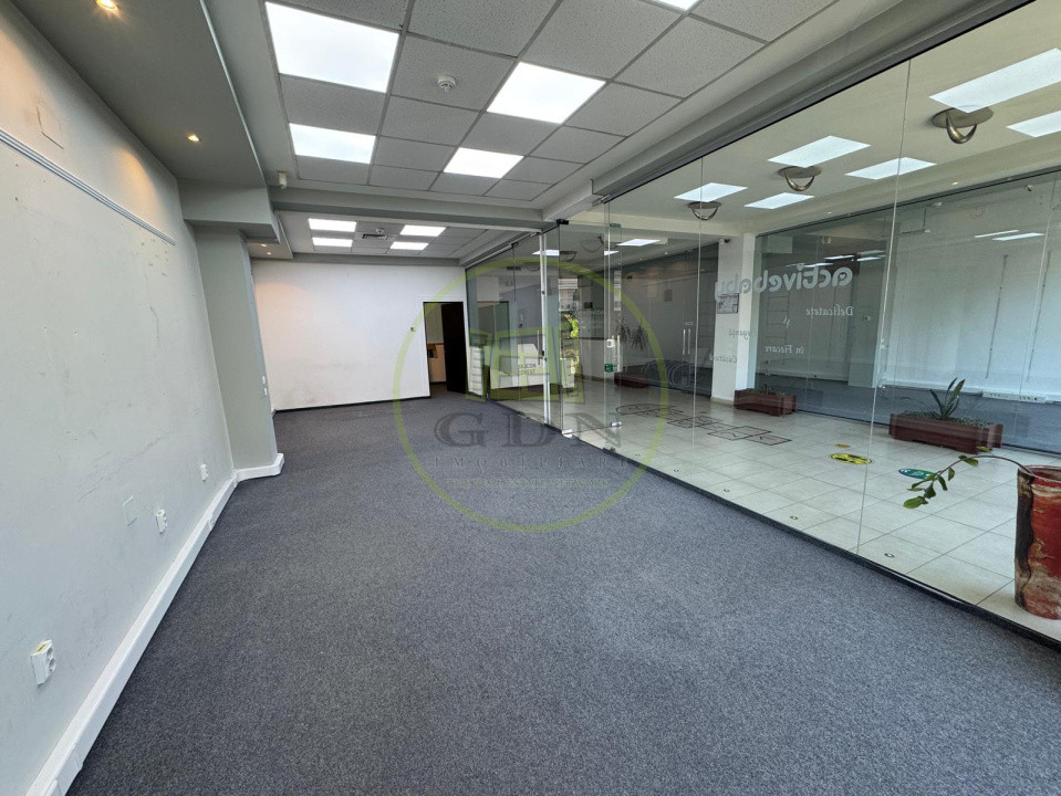 Închiriere spațiu comercial cu vitrină, 50 mp.,  în Centrul Clujului!