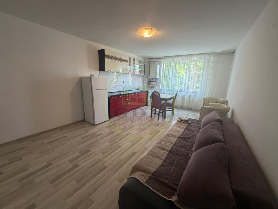 Apartament 2 camere cu parcare inclusă – Centrul Istoric, Str. de Mijloc