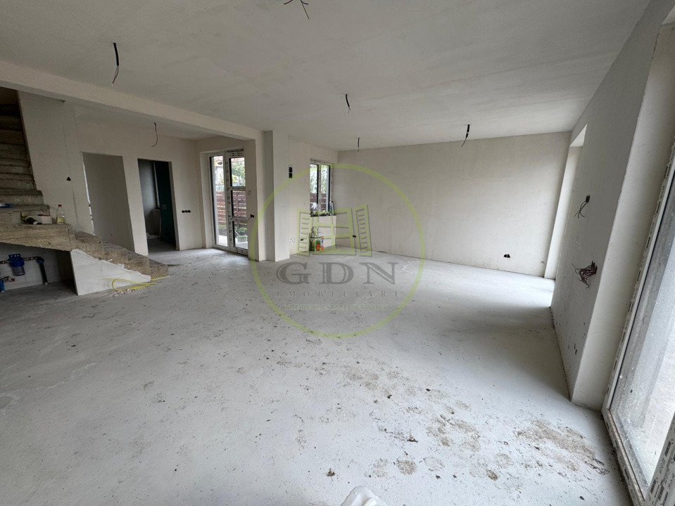 Oportunitate!Casă de tip duplex, 4 camere, 120 mp., la 15 min. de Cluj