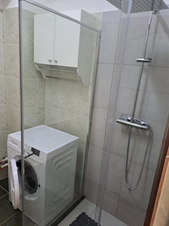 Inchiriez apartament 2 camere, 54 mp utili,Nedecomandat