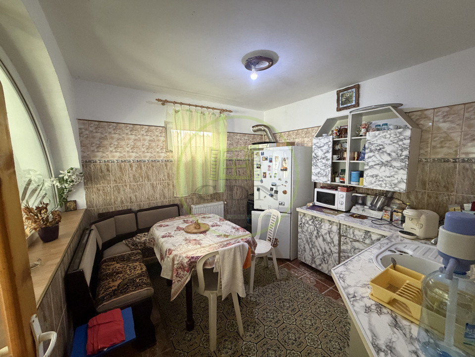Casa S+P+1,  192mp utili, 372mp, cartier Bariera Valcii