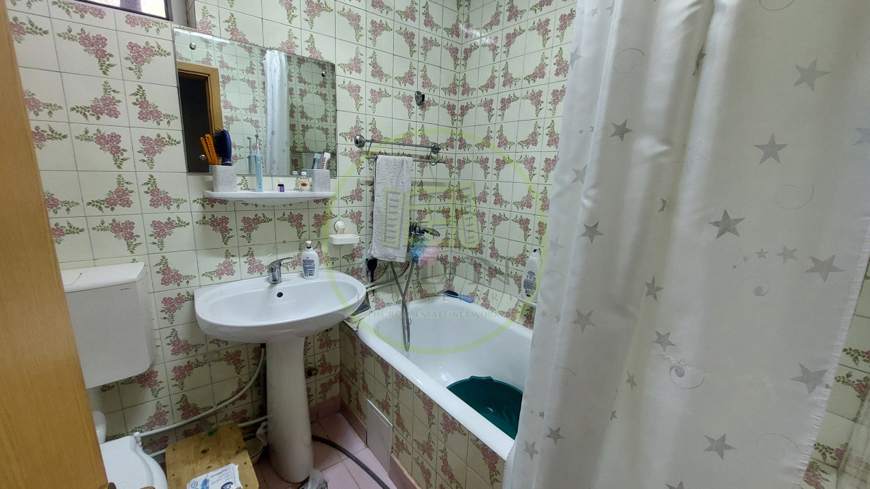 Apartament 3 camere semidecomandat, 63 mp, Rovine zona Facultatea de Drept