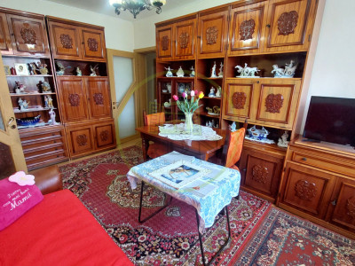 Apartament 3 camere semidecomandat, 63 mp, Rovine zona Facultatea de Drept
