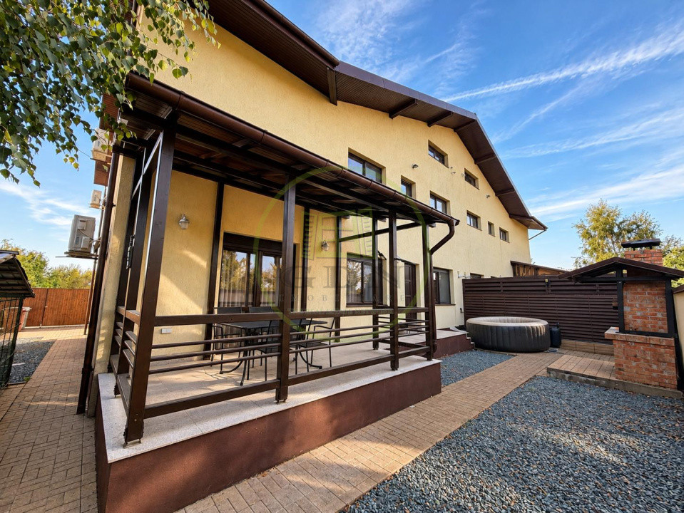 Vilă duplex elegantă în zona Băneasa | 200 mp utili | 275 mp curte 