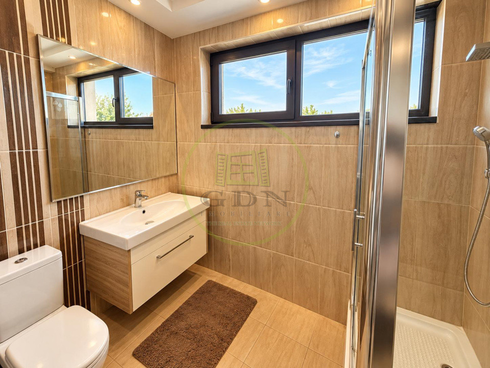 Vilă duplex elegantă în zona Băneasa | 200 mp utili | 275 mp curte 