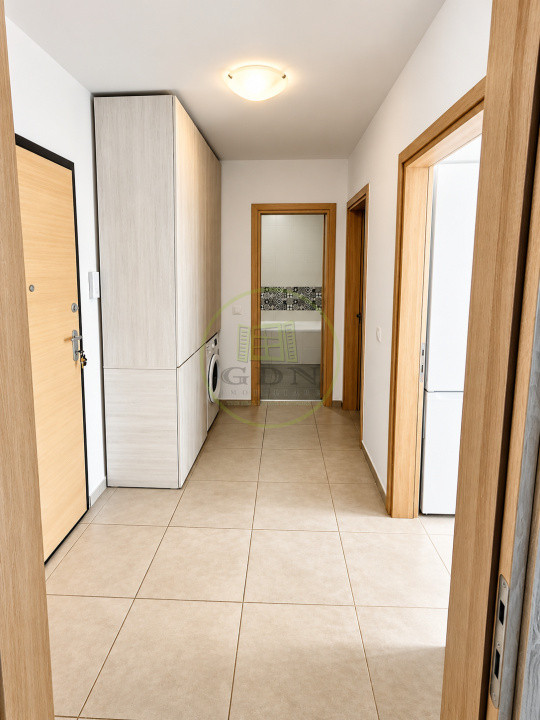Vânzare apartament decomansat de 2 camere Tractorul Coresi Brașov