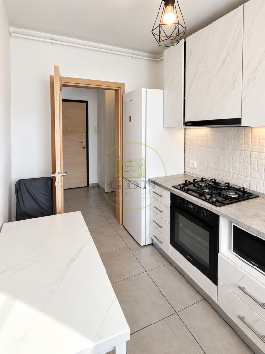 Vânzare apartament decomansat de 2 camere Tractorul Coresi Brașov