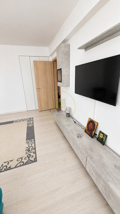 Vânzare apartament decomansat de 2 camere Tractorul Coresi Brașov