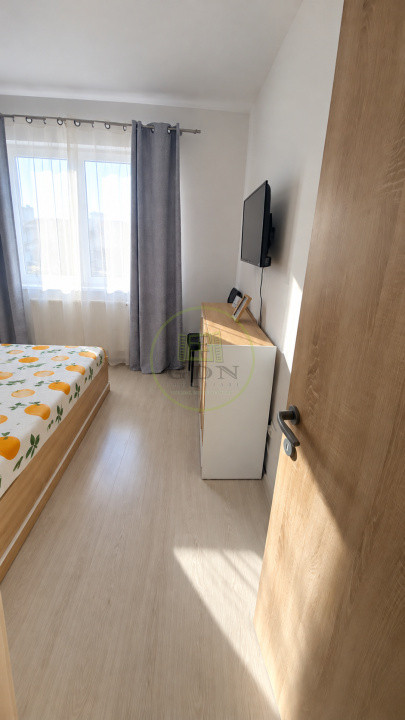 Vânzare apartament decomansat de 2 camere Tractorul Coresi Brașov