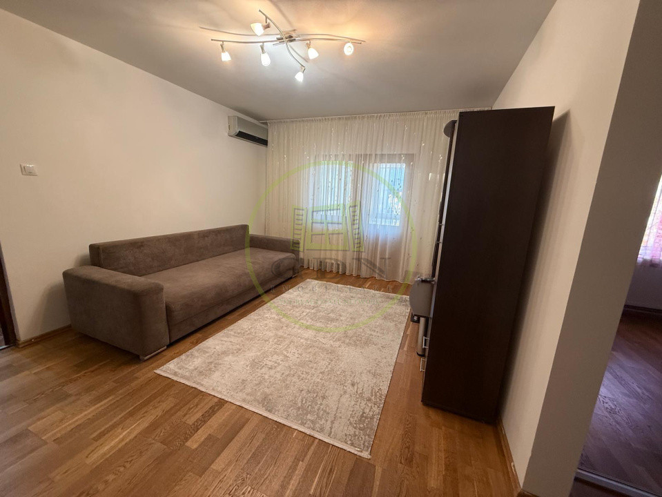 Apartament 2 camere semidecomandat, 47 mp, Cartier Craiovita Noua, Zona Big