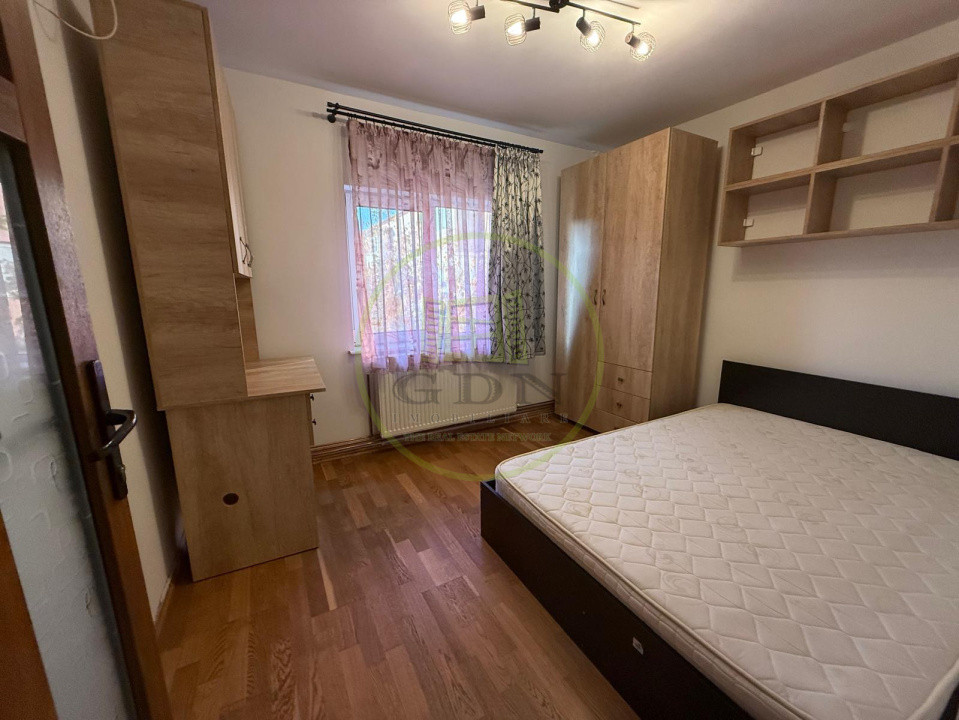 Apartament 2 camere semidecomandat, 47 mp, Cartier Craiovita Noua, Zona Big