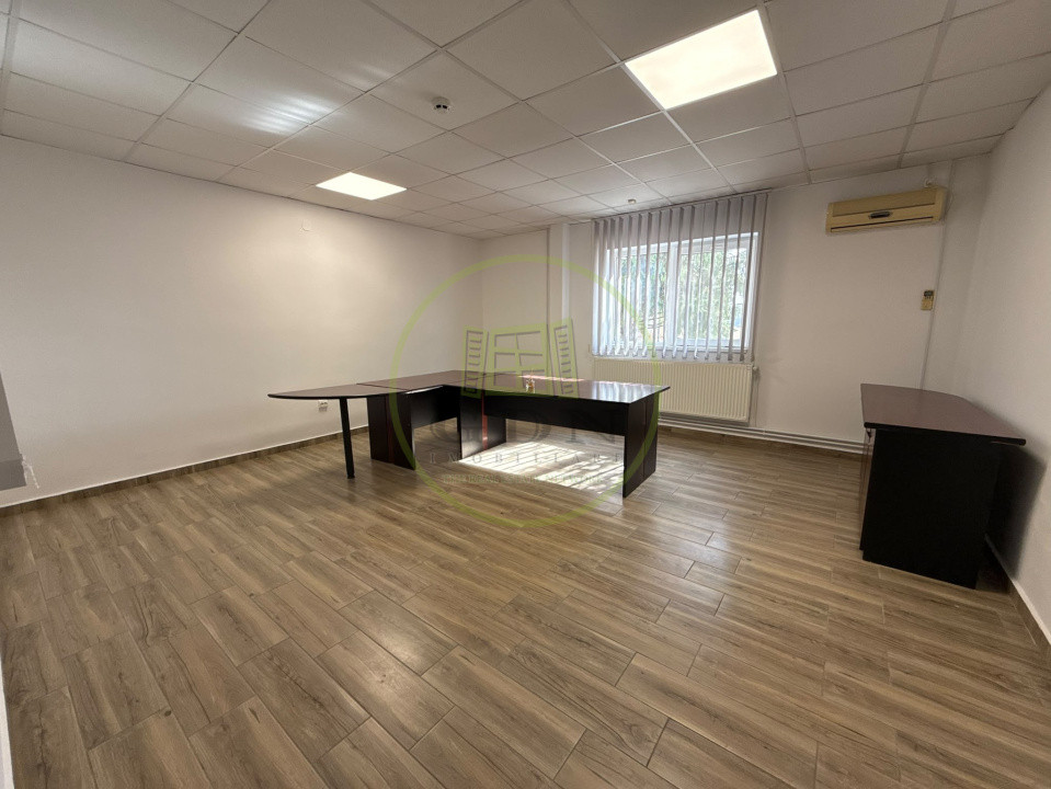 Spatiu birouri, 228 mp Carcea, zona Ford