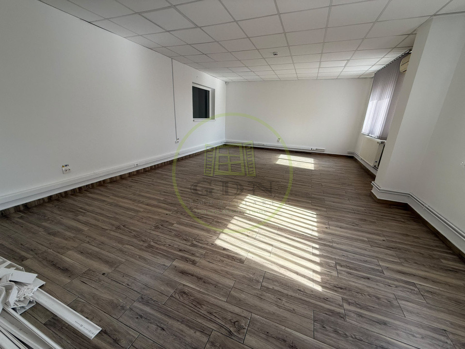 Spatiu birouri, 228 mp Carcea, zona Ford