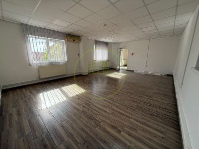 Spatiu birouri, 228 mp Carcea, zona Ford