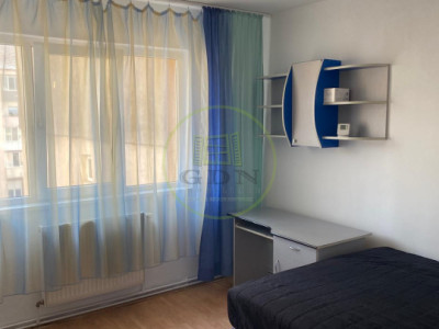 Apartament 3 camere decomandat, 68 mp, lift, etaj 3, Vasile Aaron, Sibiu
