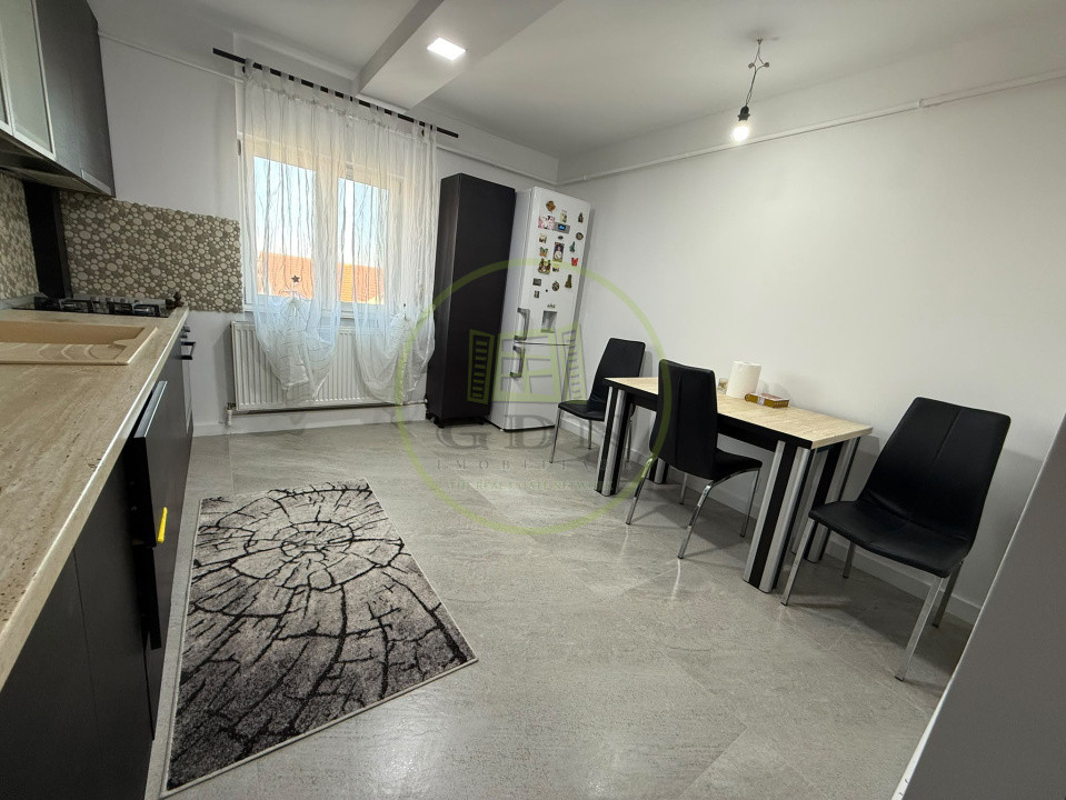 Apartament 2 camere, decomandat, 60 mp, Cartier Craiovita zona Catedrala 