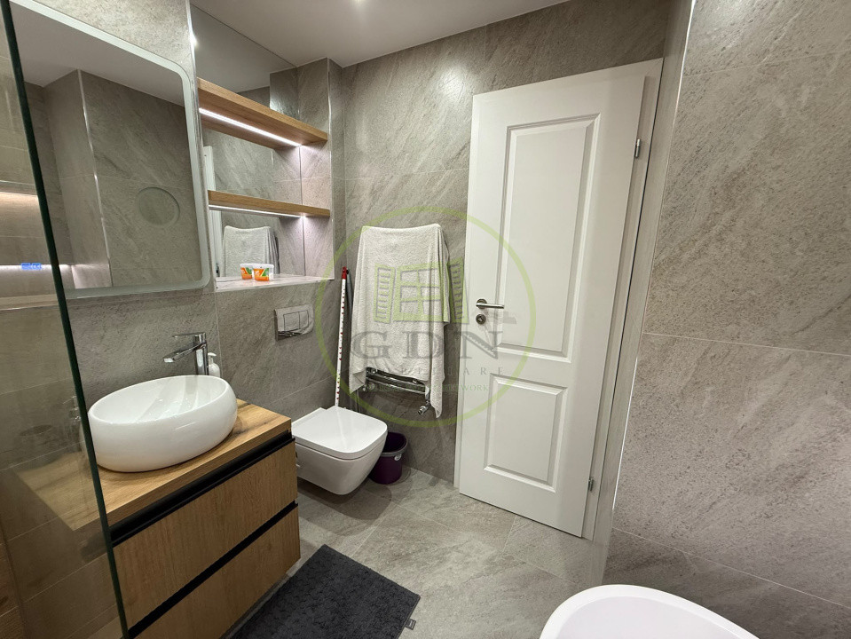 Apartament 2 camere, decomandat, 60 mp, Cartier Craiovita zona Catedrala 