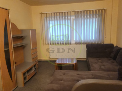 Apartament 3 camere - De inchiriat - Str Lunga