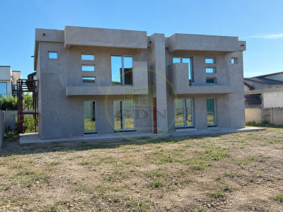 Casa P+1, parte din duplex, 116mp utili, 240mp teren, Bariera Valcii