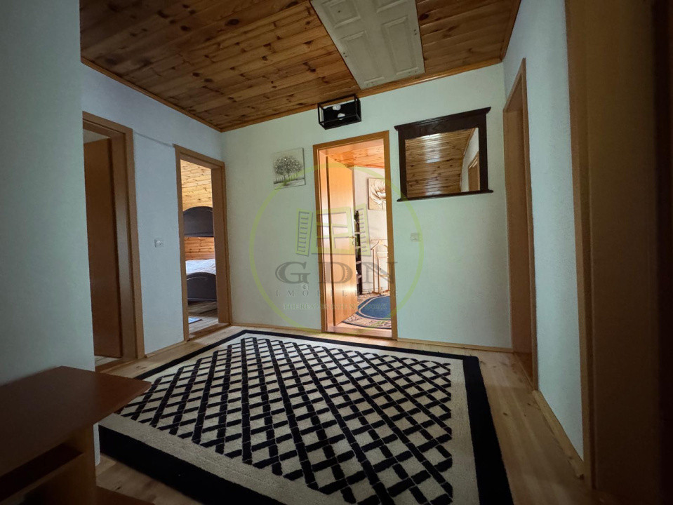 CASA DE VACANTA- PORUMBACU DE SUS (VALEA ZANELOR)-DE VANZARE