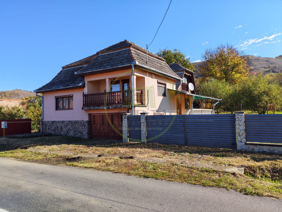 Casă vilă de vânzare Reghin - Ideciu de Sus
