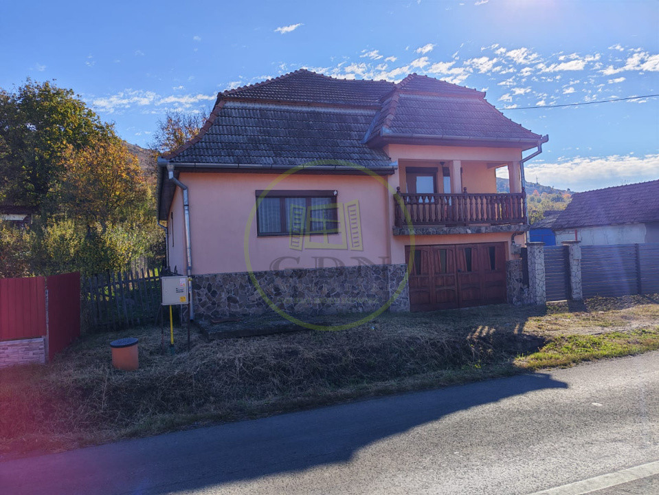 Casă vilă de vânzare Reghin - Ideciu de Sus