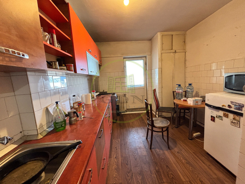 Apartament 3 camere, decomandat, 80 mp, Calea Bucuresti, zona McDonald's