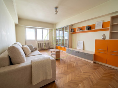 Apartament 3 camere, decomandat, 80 mp, Calea Bucuresti, zona McDonald's