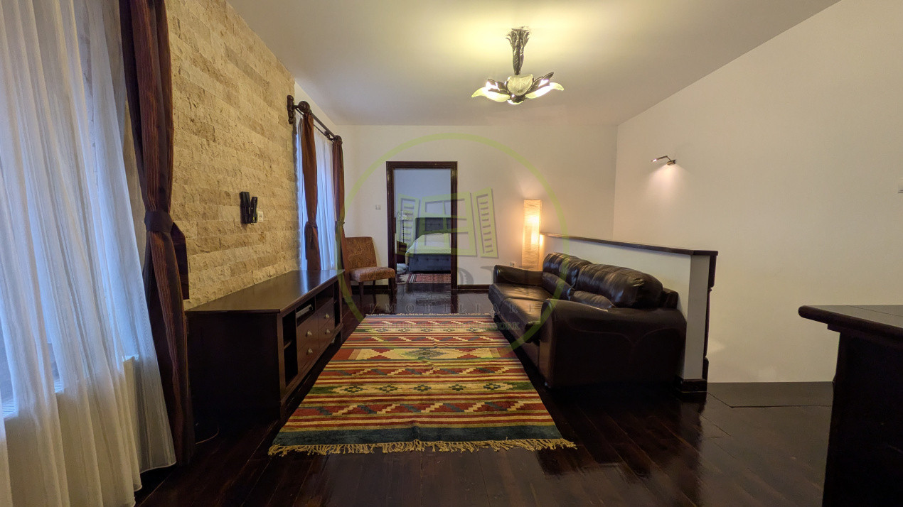 CENTRUL ISTORIC, APARTAMENT LA CASĂ, 88,98 MP, 3 CAMERE PE DOUĂ NIVELURI
