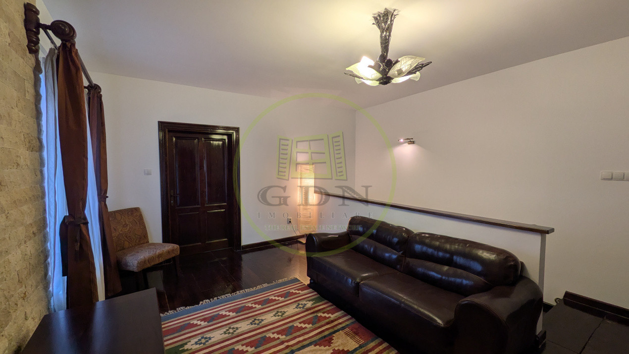 CENTRUL ISTORIC, APARTAMENT LA CASĂ, 88,98 MP, 3 CAMERE PE DOUĂ NIVELURI