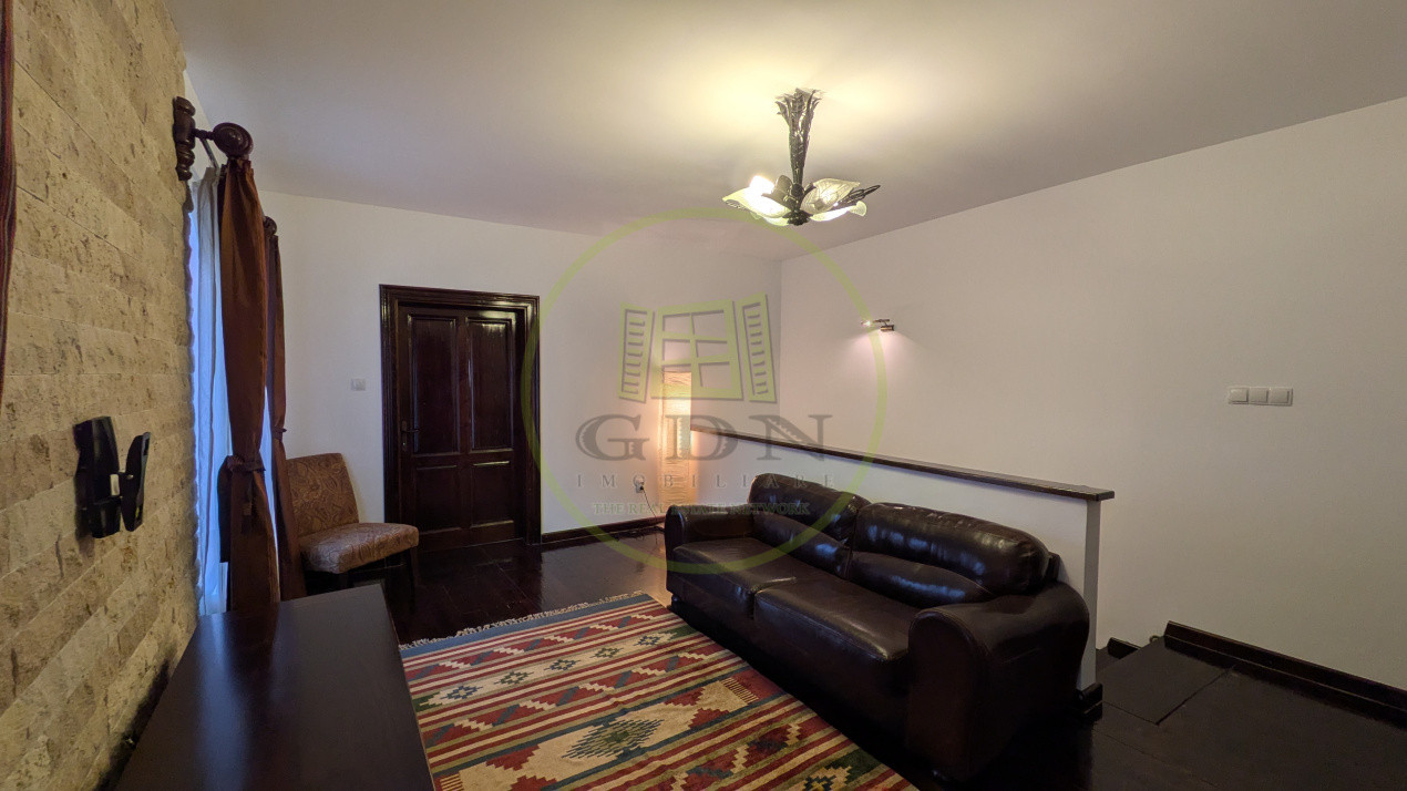 CENTRUL ISTORIC, APARTAMENT LA CASĂ, 88,98 MP, 3 CAMERE PE DOUĂ NIVELURI