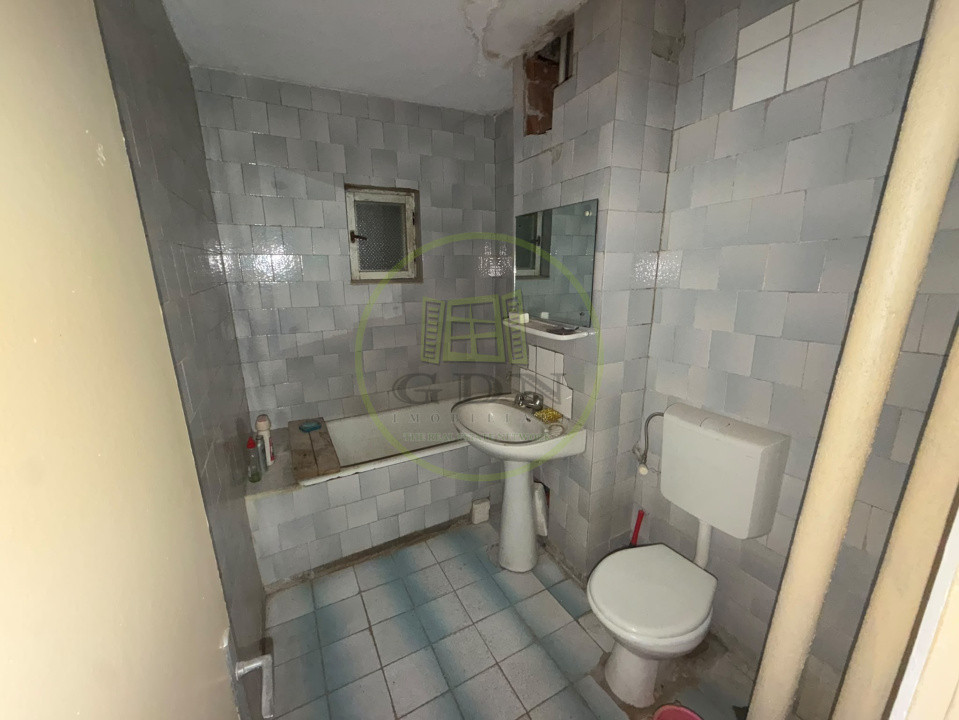 Apartament, 3 camere, semidecomandat, cartier Brazda lui Novac, zona Simplon