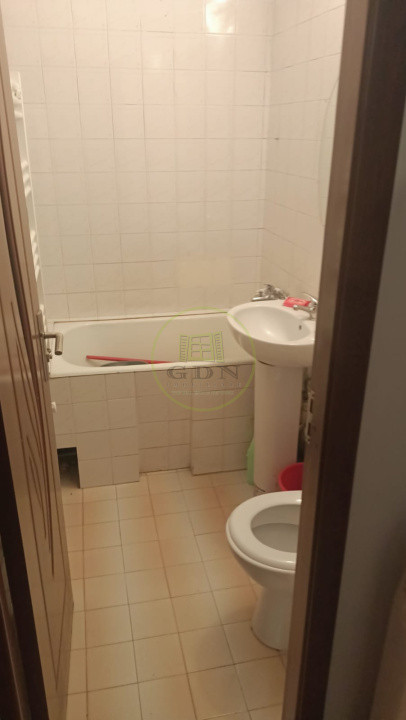 De inchiriat apartament 2 camere Noua