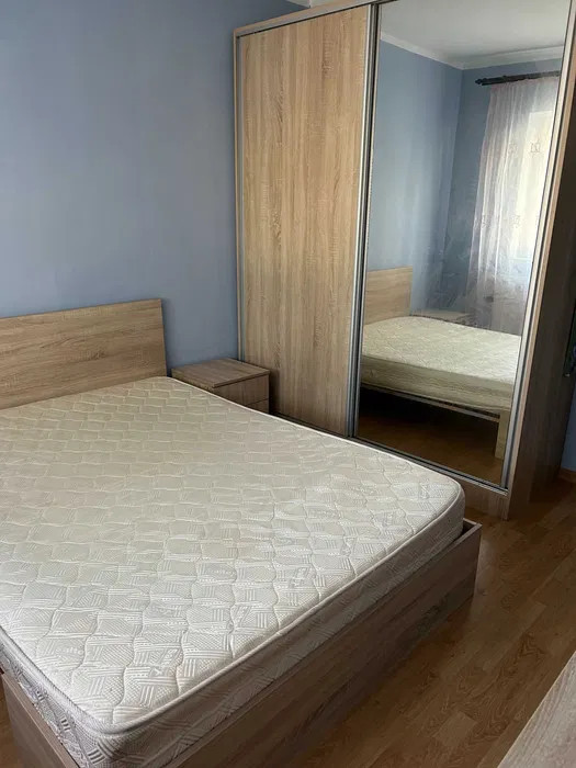 Apartament 3 camere, Vasile Aaron, 65mp