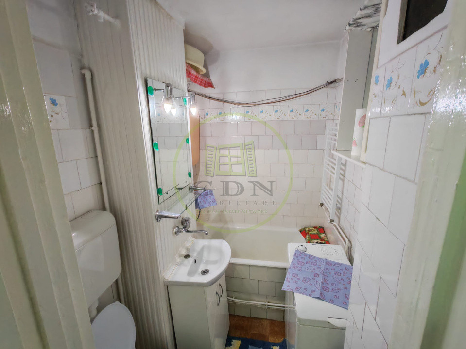 Apartament cu o cameră de vânzare în Reghin