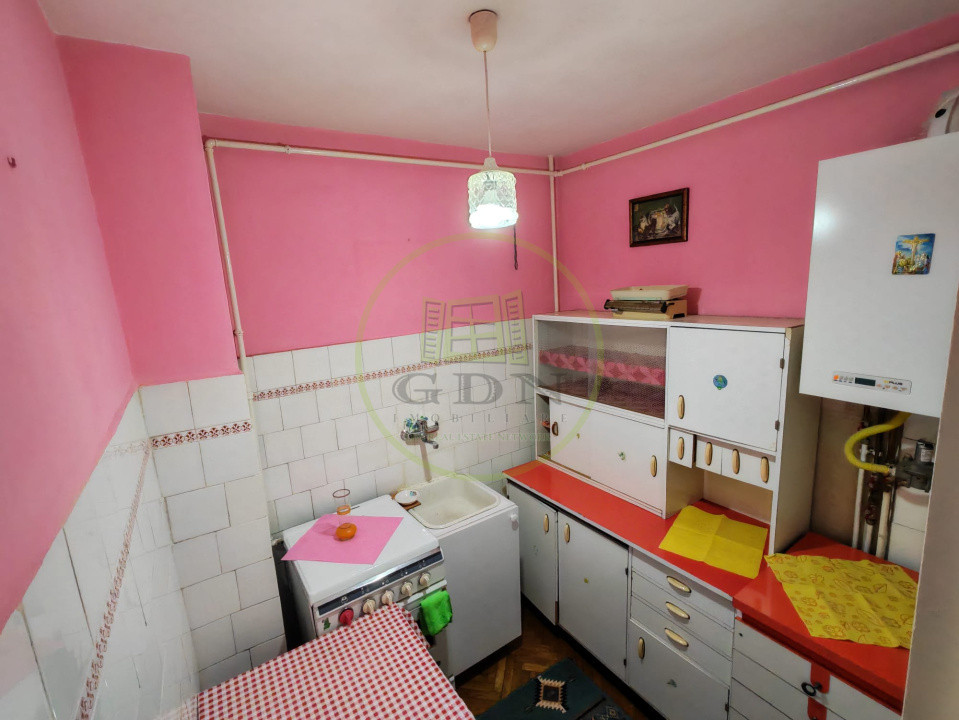 Apartament cu o cameră de vânzare în Reghin
