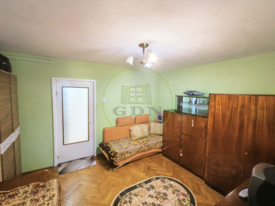 Apartament cu o cameră de vânzare în Reghin
