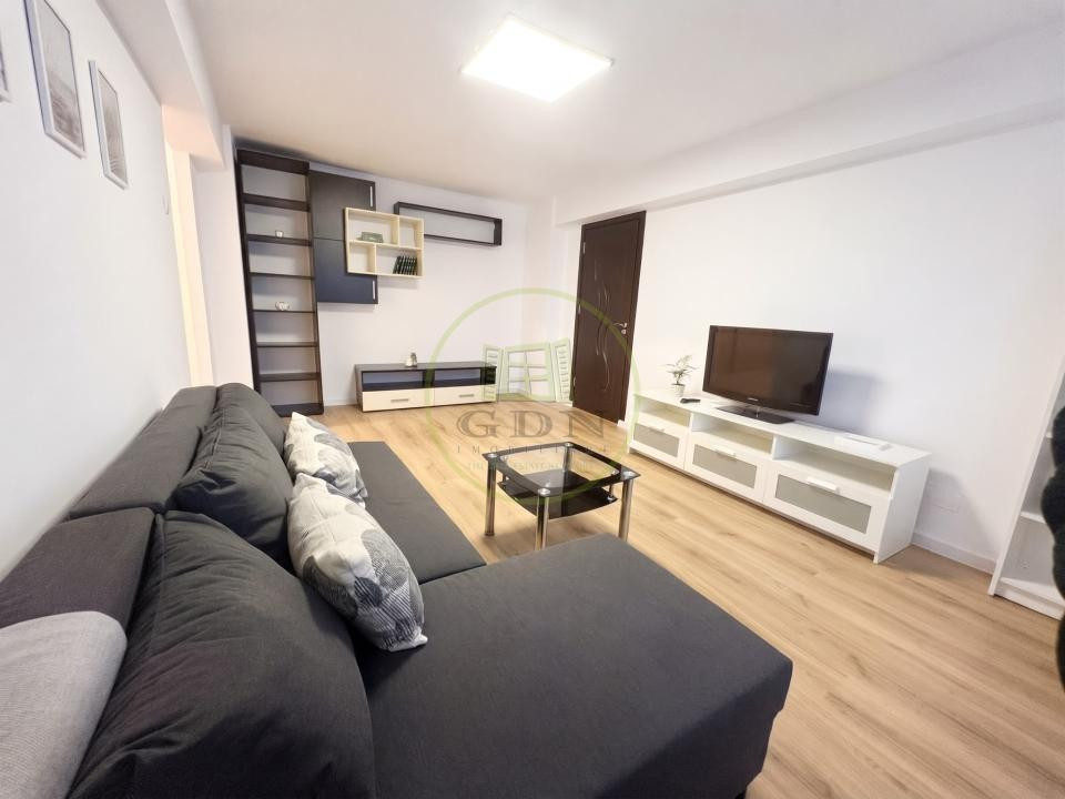 Apartament cu 3 camere de închiriat în Crângași | Semidecomandat | 750 €/lună |