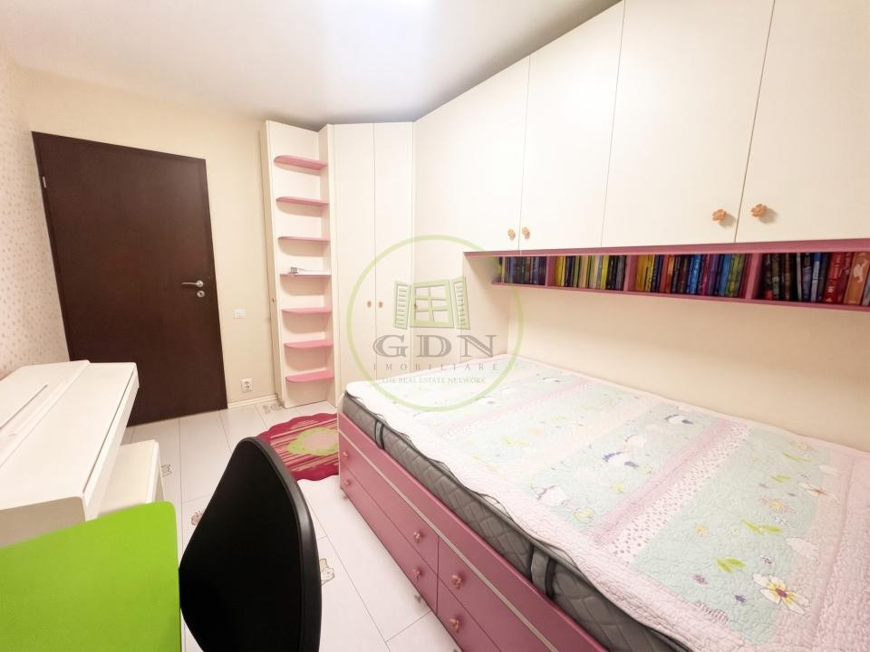 Apartament cu 4 camere de închiriat||1.150 €||Crangasi|Parcare propie| Centrala|