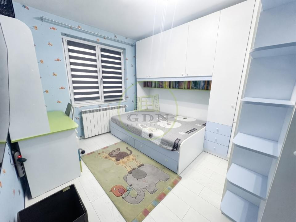 Apartament cu 4 camere de închiriat||1.150 €||Crangasi|Parcare propie| Centrala|