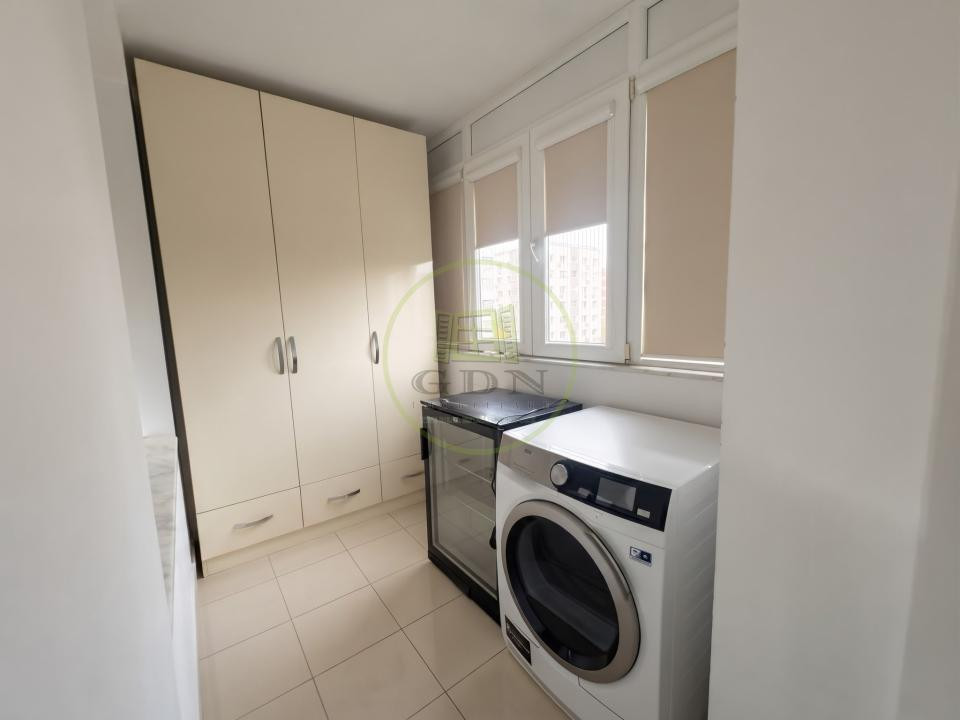 Apartament cu 4 camere de închiriat||1.150 €||Crangasi|Parcare propie| Centrala|
