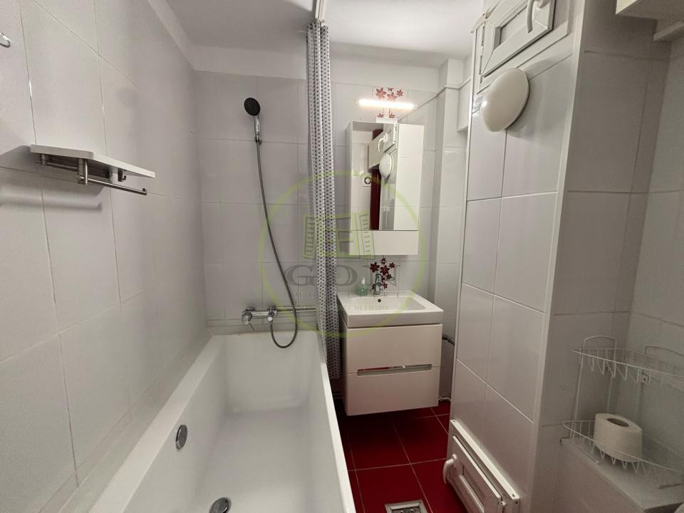 Apartament 2 camere, 52 mp, Ultracentral , zona English Park