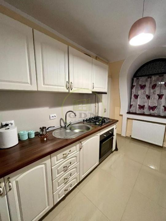 Apartament 3 camere, 2 băi, 72 mp, de închiriat, Centrul Istoric Sibiu