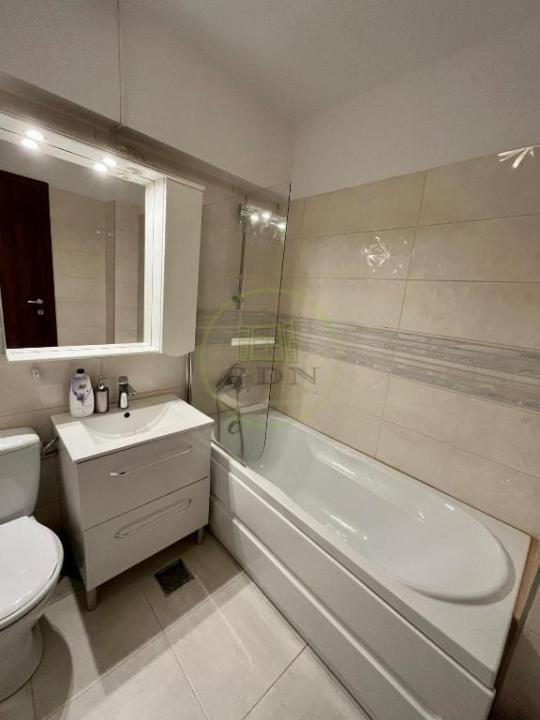 Apartament 3 camere, 2 băi, 72 mp, de închiriat, Centrul Istoric Sibiu